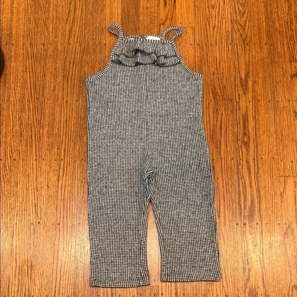 Mango Houndstooth Ruffle Overalls - 2T - Picture 3 of 5